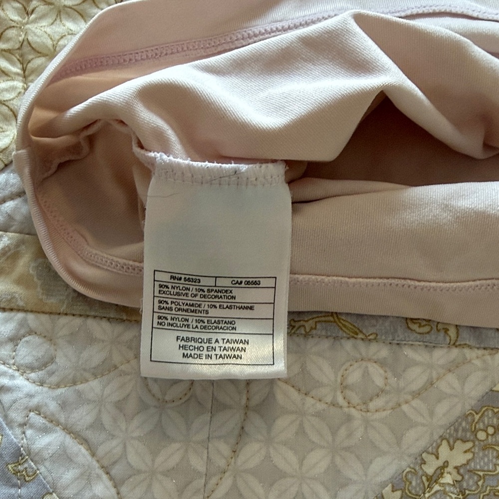 Nike Golf Dri-Fit Women’s Pink/Cream Long Sleeve Shirt - Picture 6 of 8
